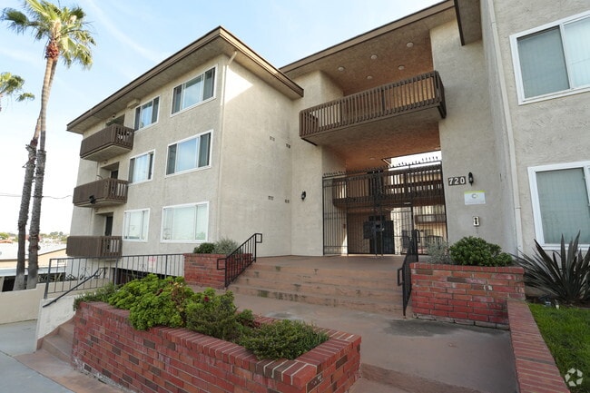 Photo - Imperial Avenue 720