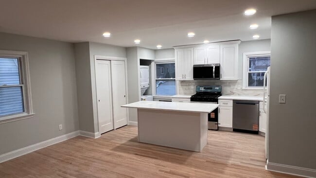 Photo - 86 N Walnut St Unit #2