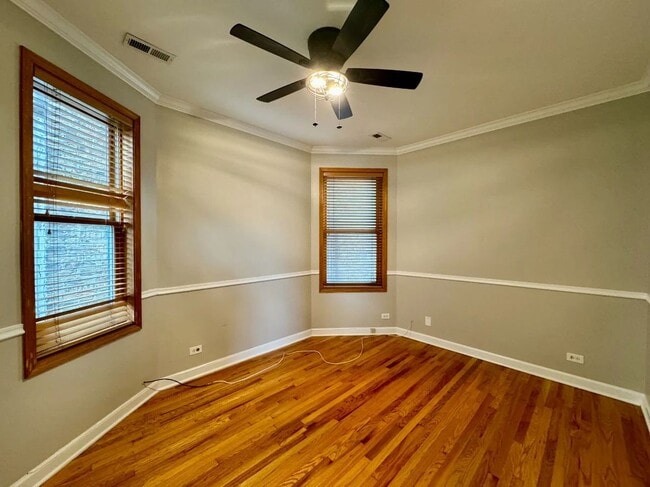 Photo - 1537 N Fairfield Ave Unit 2
