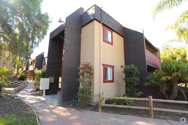 Photo - Coronado Del Sol Apartments