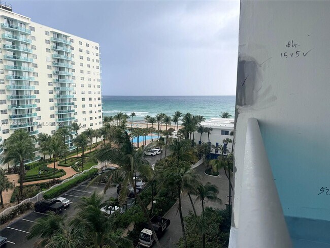 Photo - 4001 S Ocean Dr Unit 8H