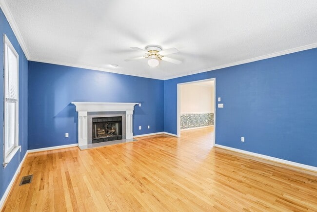 Photo - 1424 Brookwood Dr