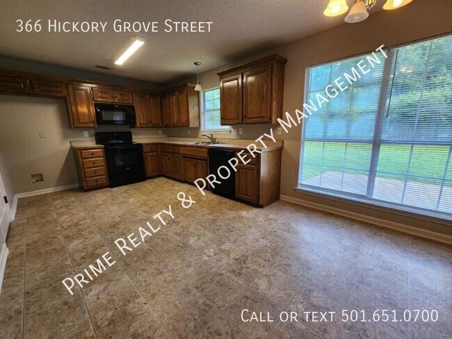 Photo - 366 Hickory Grove St