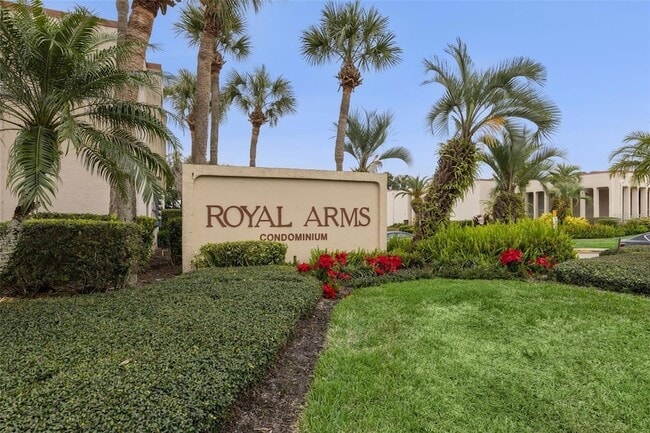 Building Photo - 508 Orange Dr Unit 11