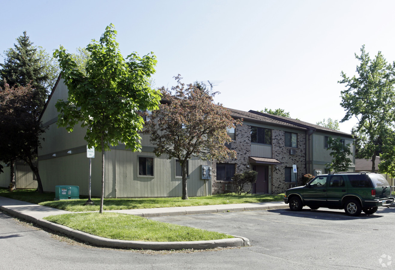 Photo - Westland Gardens Apartments