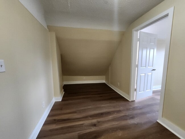 Photo - 170 Sherman Ave Unit 3