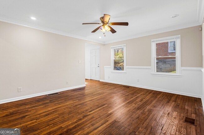 Photo - 2163 Rexford Dr