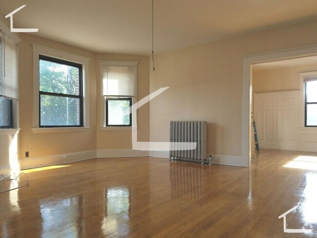 Building Photo - 4 Bed in Brighton Available NOW Rental