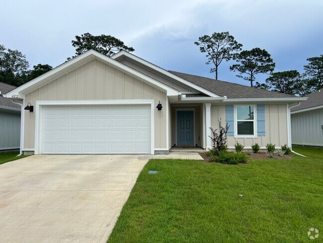 Building Photo - Beautiful 3 Bedroom, 2 Bath Pace Home avai...