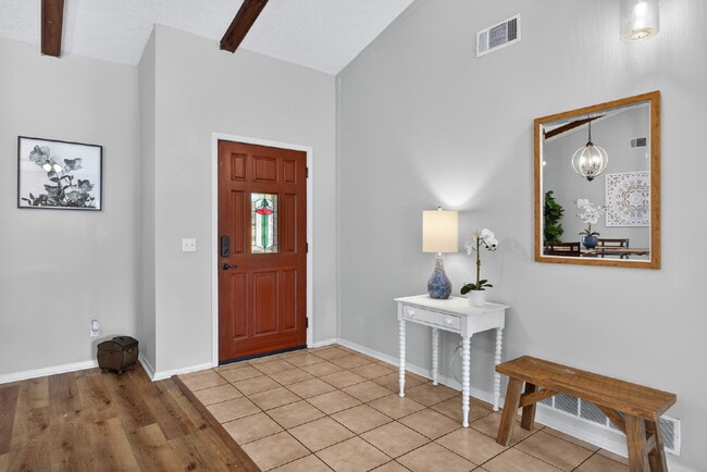 Photo - 5 Dorchester Ct