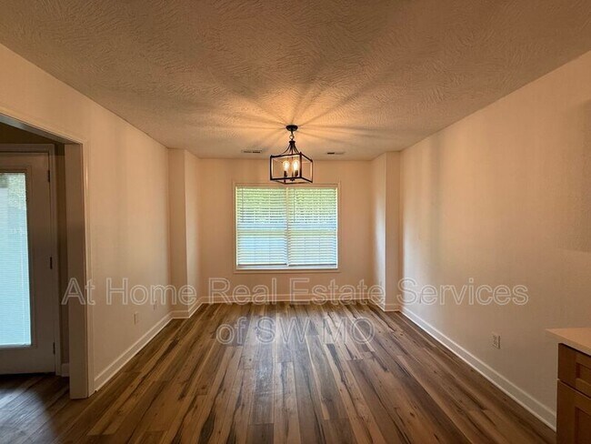 Photo - 2624 E Cherry St