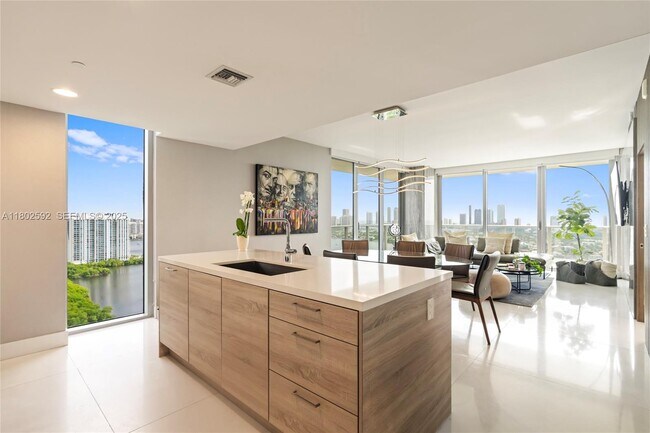 Photo - 16385 Biscayne Blvd Unit 2715
