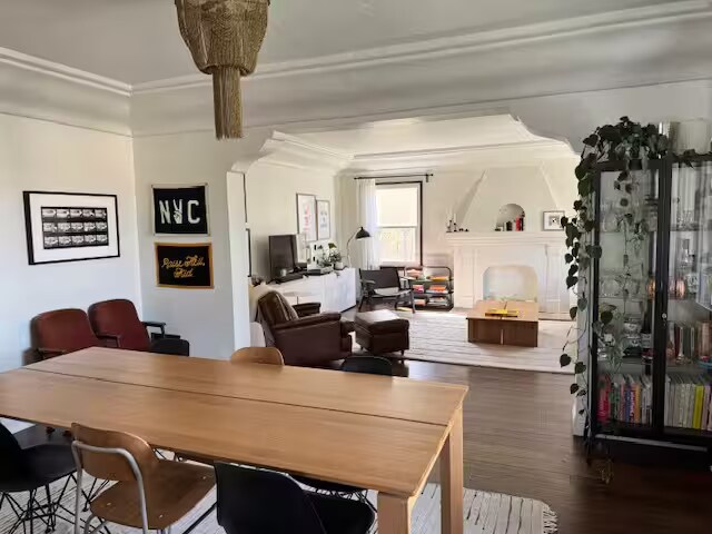 1226 S Orange Grove Ave