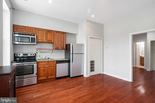 Photo - 1422 Christian Street Unit 2F