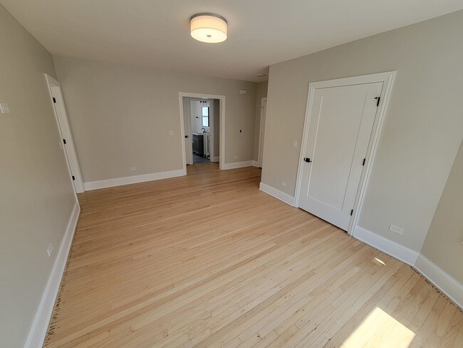 Photo - 6418 N Richmond St Unit 3A