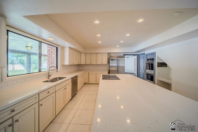 Photo - 4324 W 16th St