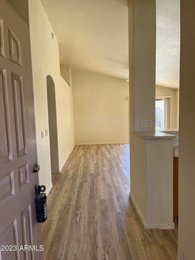 Photo - 1744 E Robin Ln