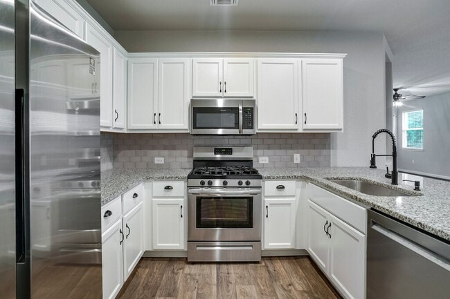 Photo - 14201 Handel Dr