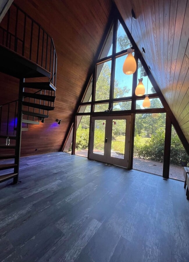 Building Photo - 3311 TV Rd Unit A