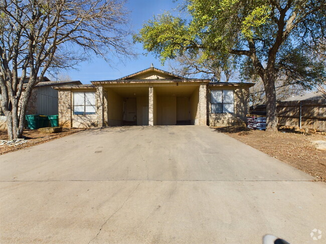 Building Photo - 901 Mayfield Dr Unit B Rental