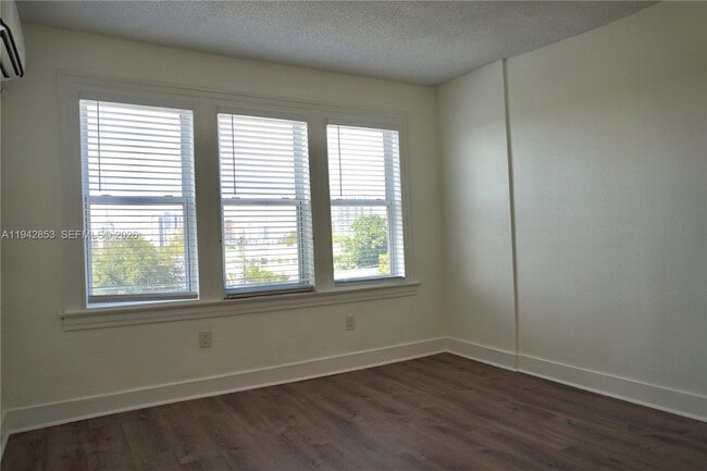 Photo - 501 SW 6th Ct Unit 214