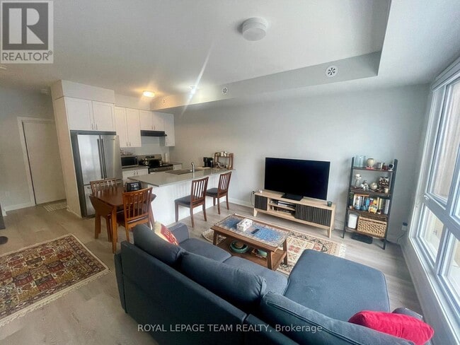 Photo - 230 Mishi Private