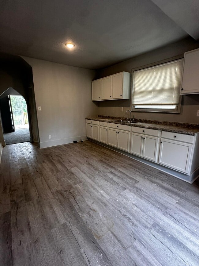 Photo - 5409 Fischer St
