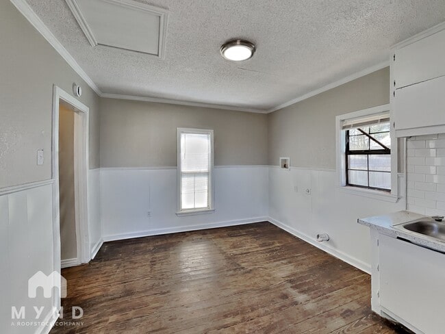 Photo - 2308 21st St