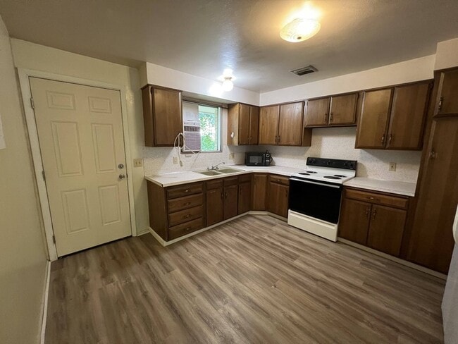 Photo - 373 E 720 S St Unidad 2