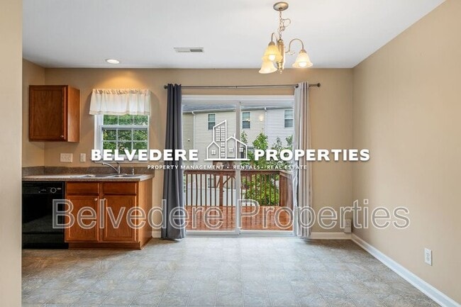 Building Photo - 39 Ackland Dr