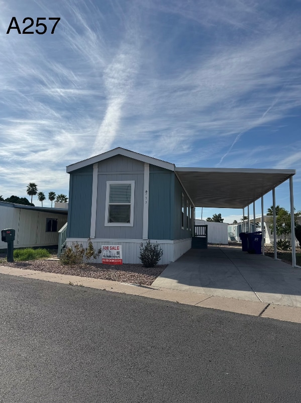 Building Photo - 5201 W Camelback Rd