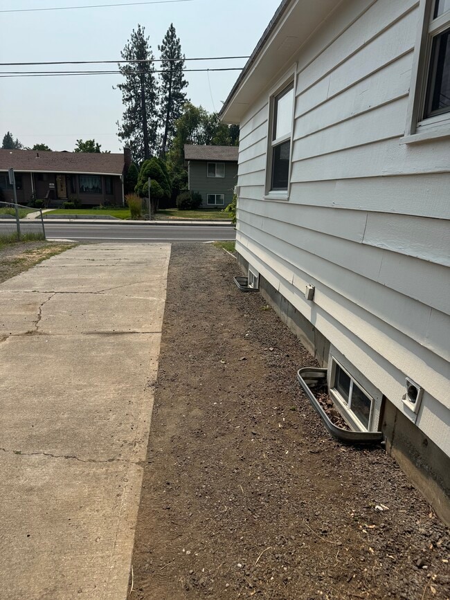 Photo - 803 E 37th Ave
