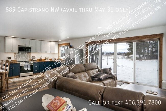 Photo - 889 Capistrano NW