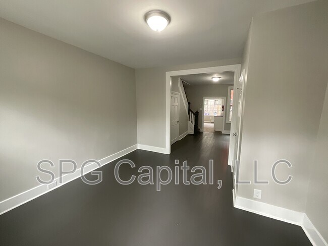Photo - 1005 Green St