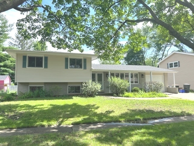 Photo - 923 Crestfield Ave House