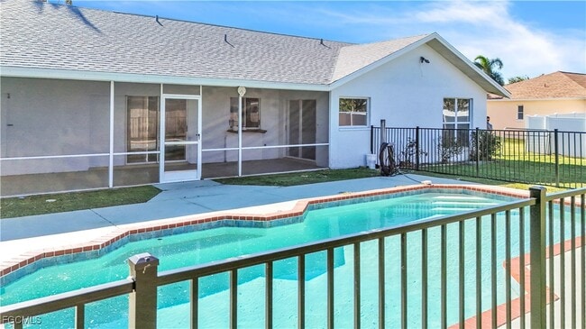 Building Photo - 209 SW 10th Terrace