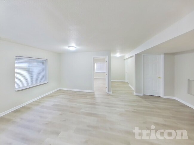 Photo - 633 Golden Eagle Dr