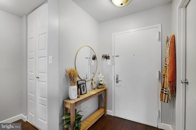 Photo - 4500 S Four Mile Run Dr Condo Unit 407