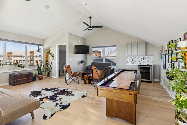 Photo - 412 W Shoreline Dr Unit SI ID1593934P