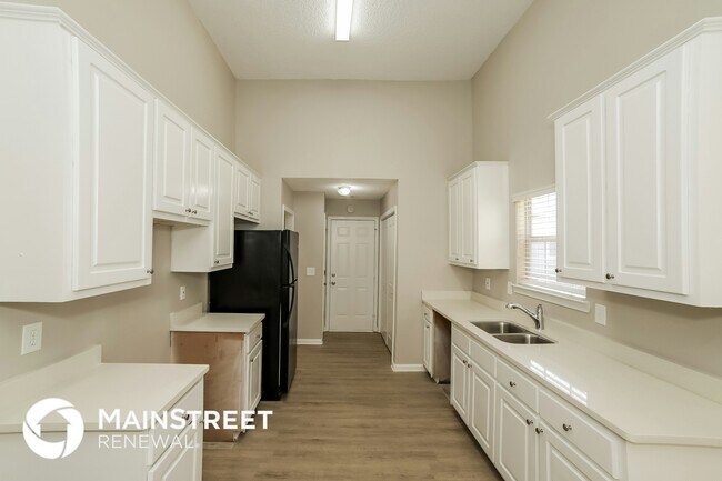 Photo - 320 Buffington Dr