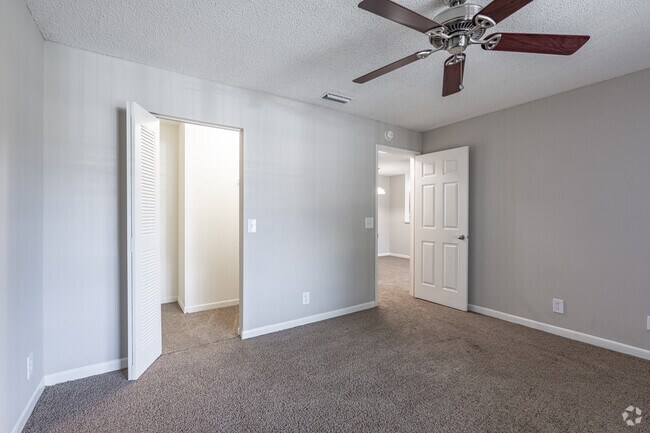 1 habitación, 1 baño - 910 pies cuadrados - The Cove - Dormitorio - Coral Falls