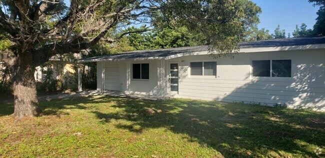 Building Photo - 2431 Welch St Rental