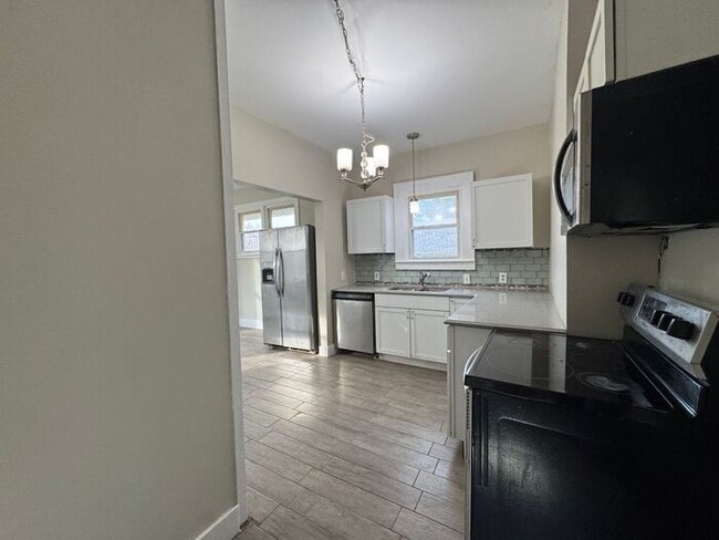 Photo - 2 Bedroom Must See!