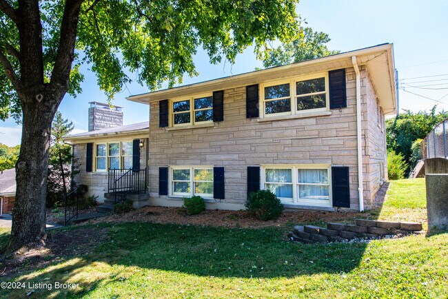 Photo - 1322 Trevilian Way