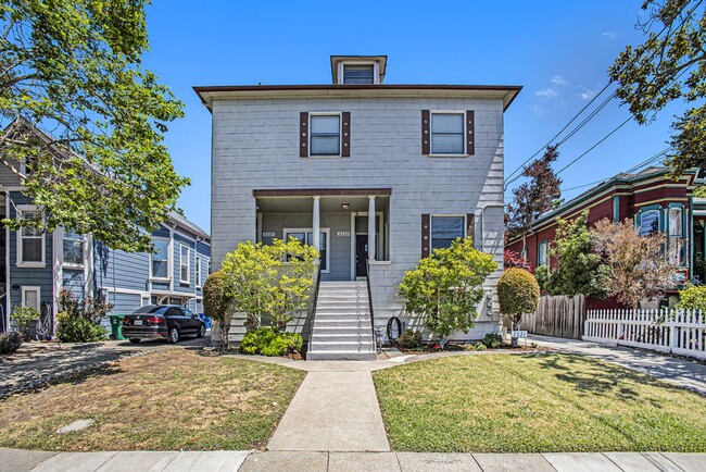 Building Photo - 2229 San Jose Ave Unit 2229 San Jose Ave #B - LU