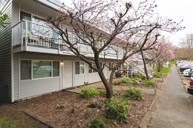 Photo - Stanford Apartments