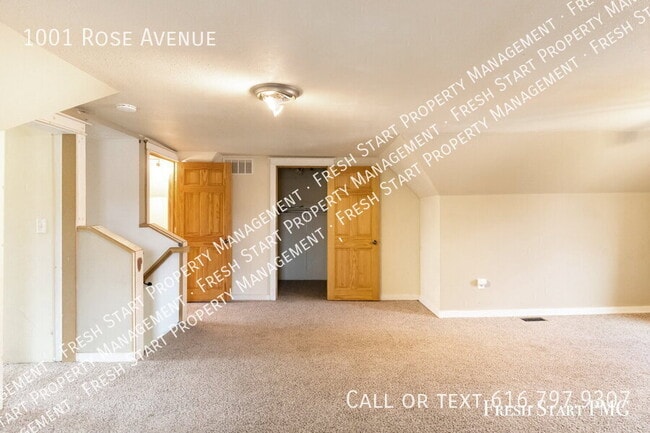 Photo - 1001 Rose Ave