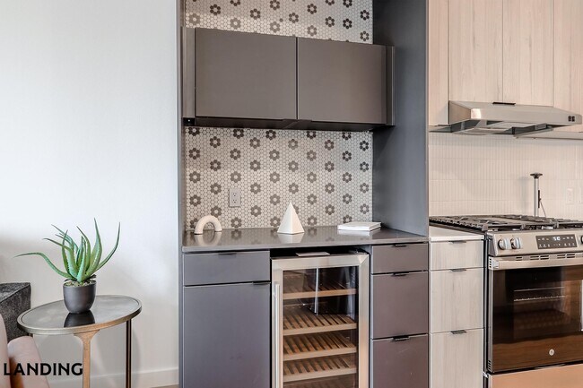 2623 Keene St Unit 423