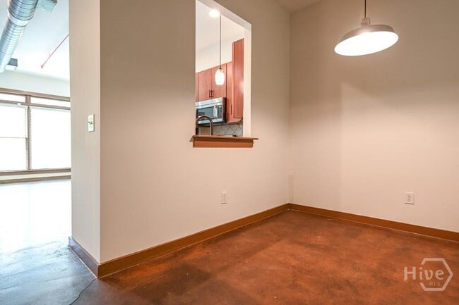 Photo - 250 Martha Dr Unit 304