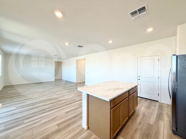 Photo - 1420 E Edwin St